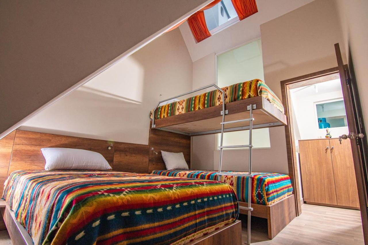 The Traveler Hostel โอตาวาโล ภายนอก รูปภาพ